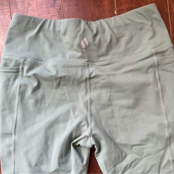 Skechers Sage Green Crop Pocket Leggings Medium - Picture 5 of 5